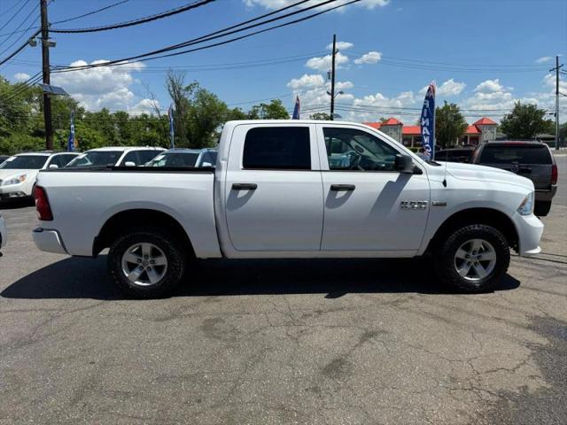 2017 Ram 1500 Express Crew Cab 4x4 57 Box