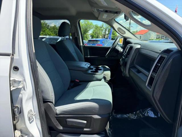 2017 Ram 1500 Express Crew Cab 4x4 57 Box
