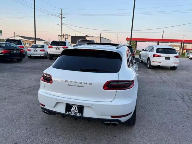 2015 Porsche Macan Turbo