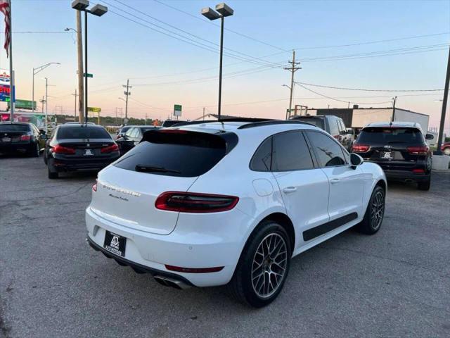 2015 Porsche Macan Turbo