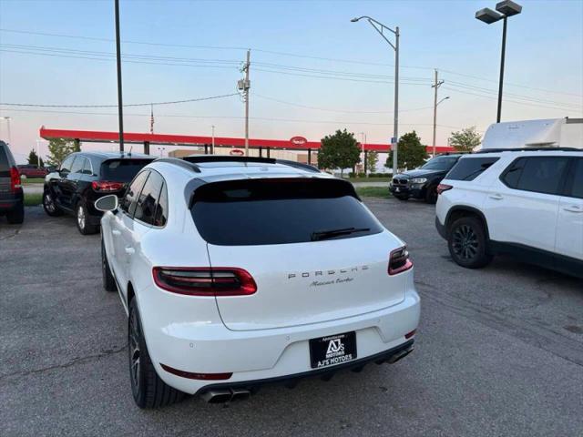 2015 Porsche Macan Turbo