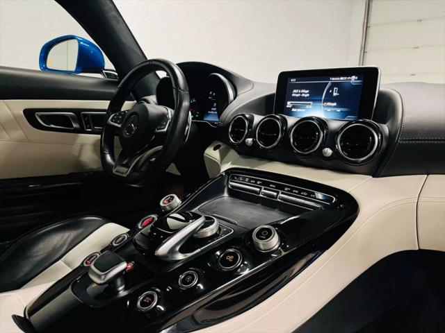 2017 Mercedes-Benz AMG GT S