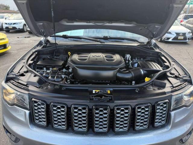2021 Jeep Grand Cherokee Laredo X 4x4