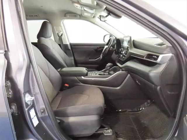 2021 Toyota Highlander LE