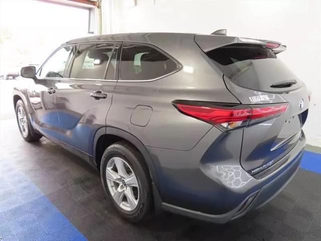 2021 Toyota Highlander LE