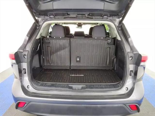 2021 Toyota Highlander LE