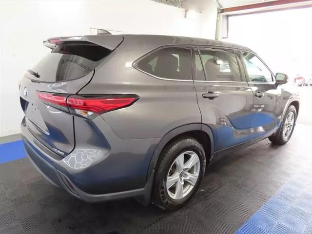 2021 Toyota Highlander LE
