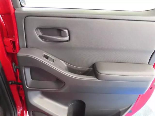 2022 Nissan Frontier Crew Cab S 4x2