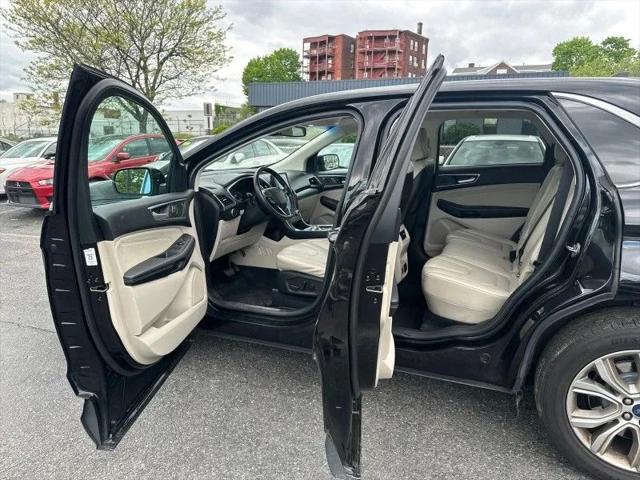 2021 Ford Edge Titanium