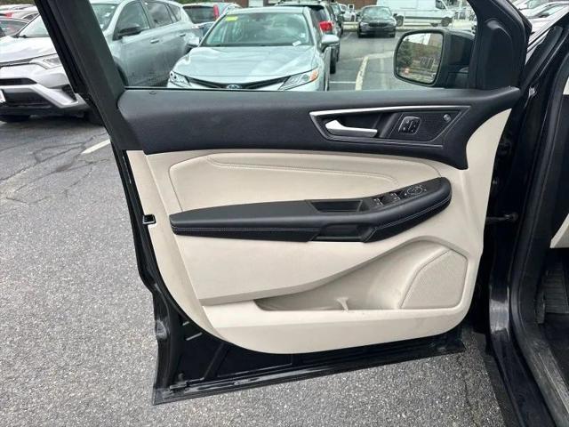 2021 Ford Edge Titanium