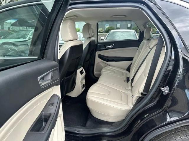 2021 Ford Edge Titanium