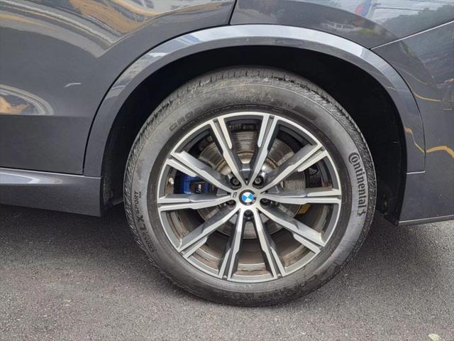 2020 BMW X5 M50i