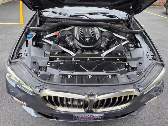 2020 BMW X5 M50i