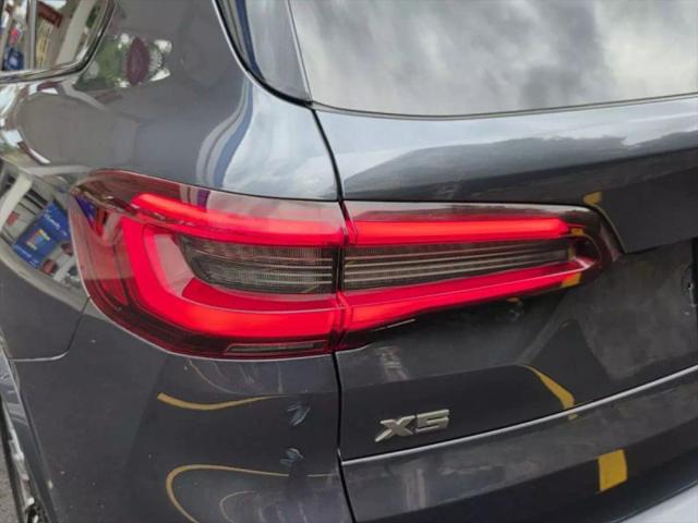 2020 BMW X5 M50i