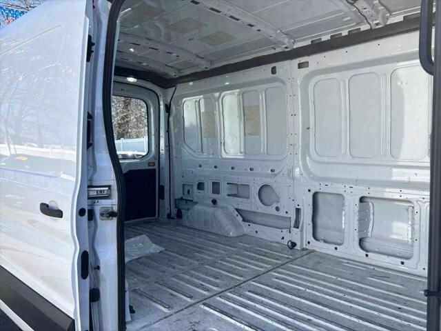 2018 Ford Transit Medium Roof w/Sliding Side Door w/LWB