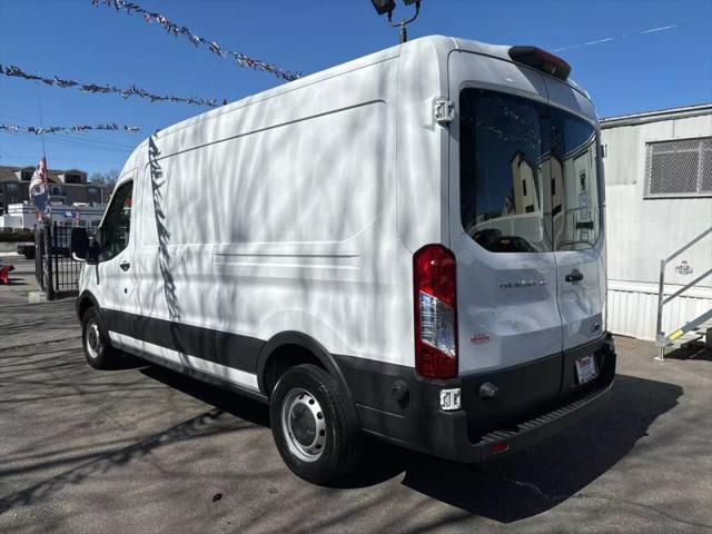 2018 Ford Transit Medium Roof w/Sliding Side Door w/LWB