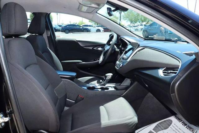 2022 Chevrolet Malibu FWD LT