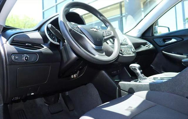 2022 Chevrolet Malibu FWD LT