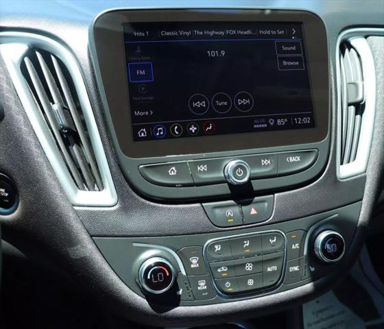 2022 Chevrolet Malibu FWD LT