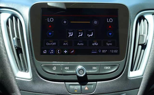 2022 Chevrolet Malibu FWD LT