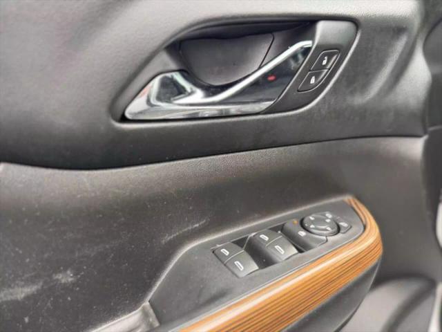 2017 GMC Acadia SLE-2