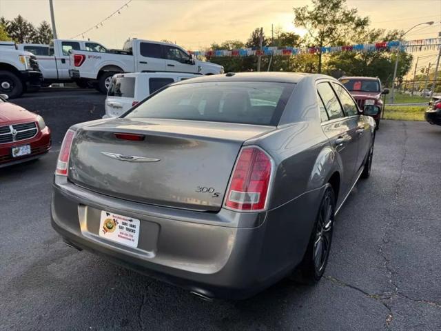 2012 Chrysler 300 S V6
