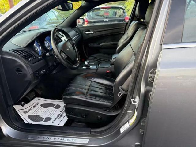 2012 Chrysler 300 S V6