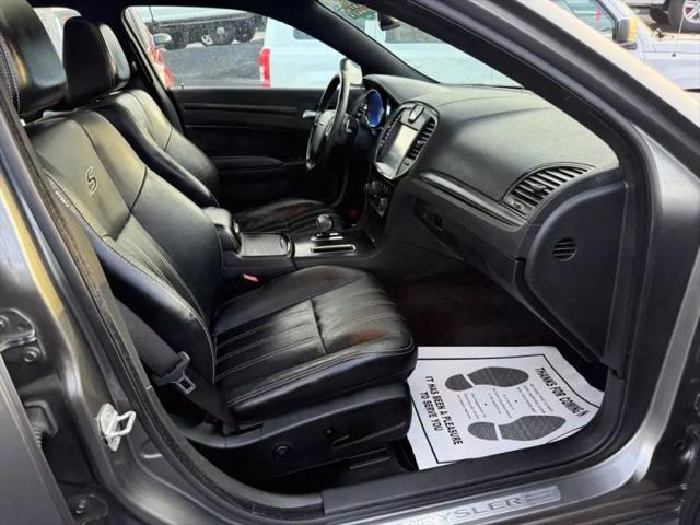 2012 Chrysler 300 S V6