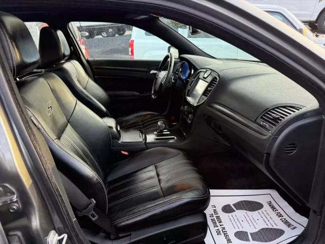 2012 Chrysler 300 S V6