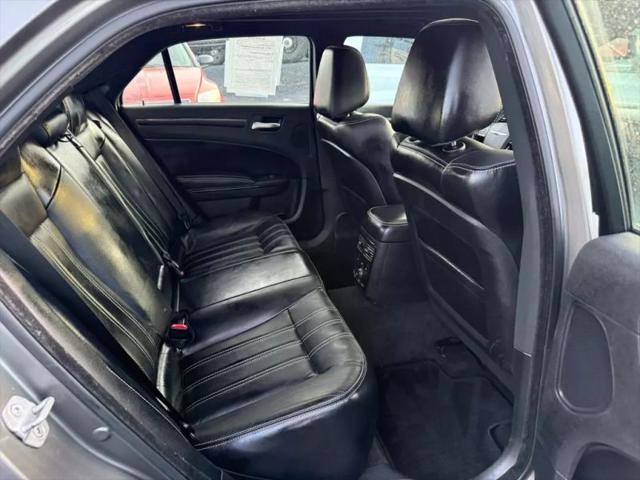 2012 Chrysler 300 S V6