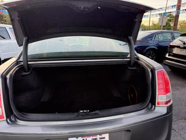 2012 Chrysler 300 S V6