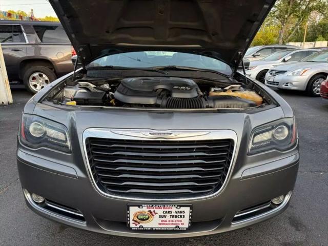 2012 Chrysler 300 S V6