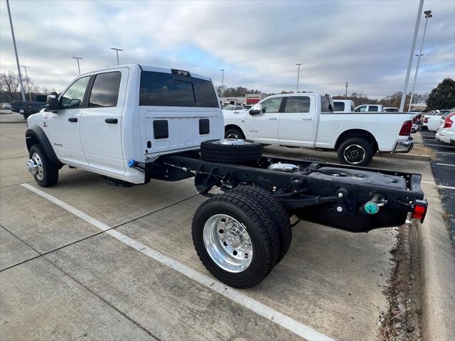 2025 RAM Ram 5500 Chassis Cab RAM 5500 BIG HORN CHASSIS CREW CAB 4X4 60 CA