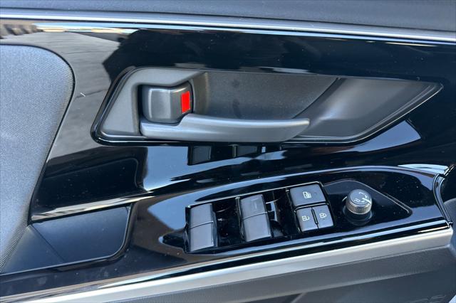 2025 Subaru Solterra Premium