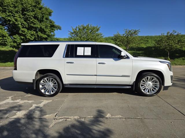 2018 Cadillac Escalade ESV Luxury