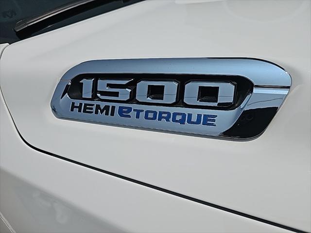 2022 RAM 1500 Big Horn Crew Cab 4x4 57 Box 2022 RAM 1500 Big Horn Crew Cab 4x4 57 Box