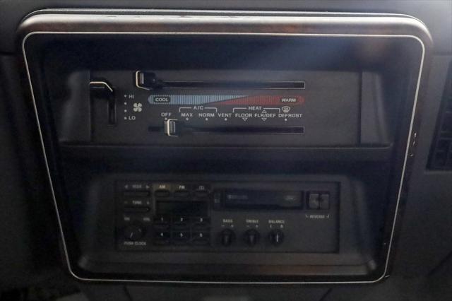1991 Ford F-150 XLT Lariat