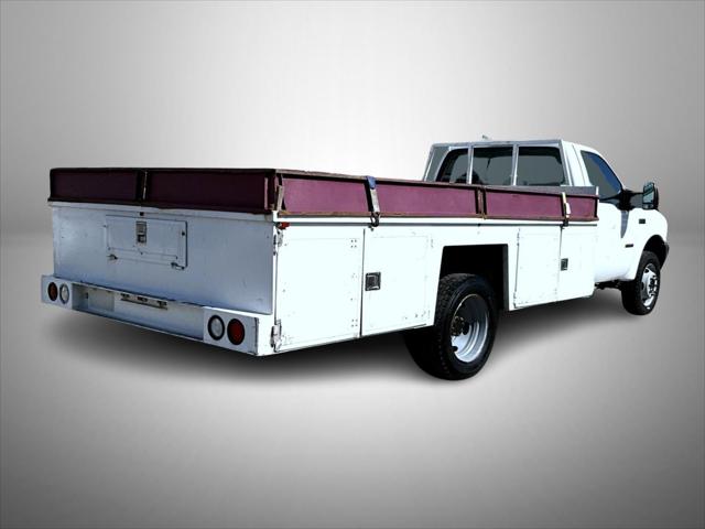 2004 Ford F-550 XL