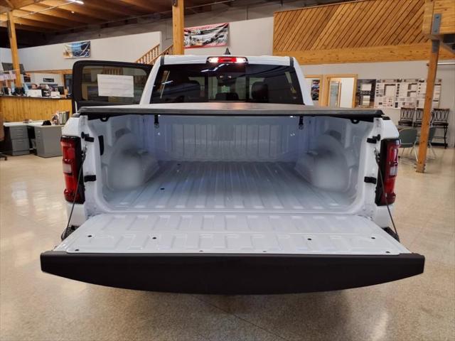 2025 Ram 1500 Tradesman Crew Cab 4x4 5'7" Box
