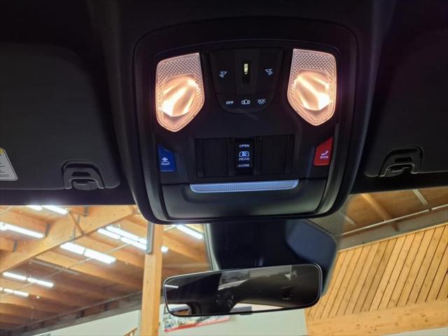 2025 Ram 1500 Tradesman Crew Cab 4x4 5'7" Box
