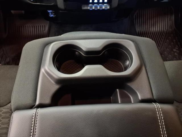 2025 Ram 1500 Tradesman Crew Cab 4x4 5'7" Box