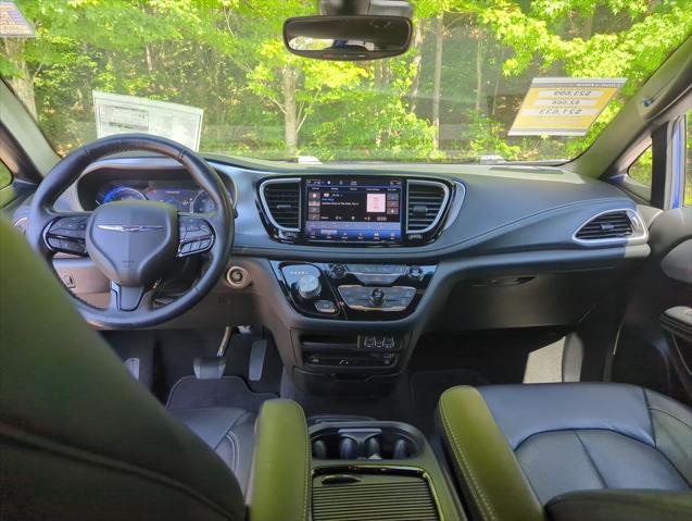 Used 2021 Chrysler Pacifica For Sale in Muscle Shoals, AL