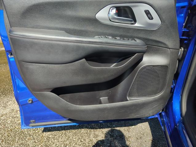Used 2021 Chrysler Pacifica For Sale in Muscle Shoals, AL
