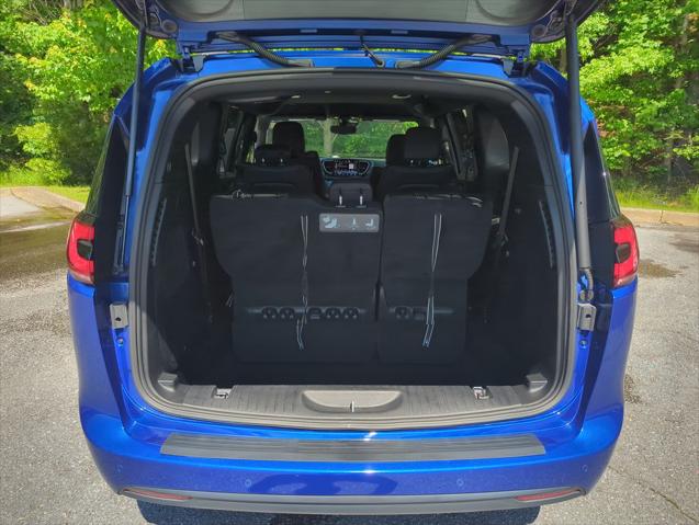 Used 2021 Chrysler Pacifica For Sale in Muscle Shoals, AL