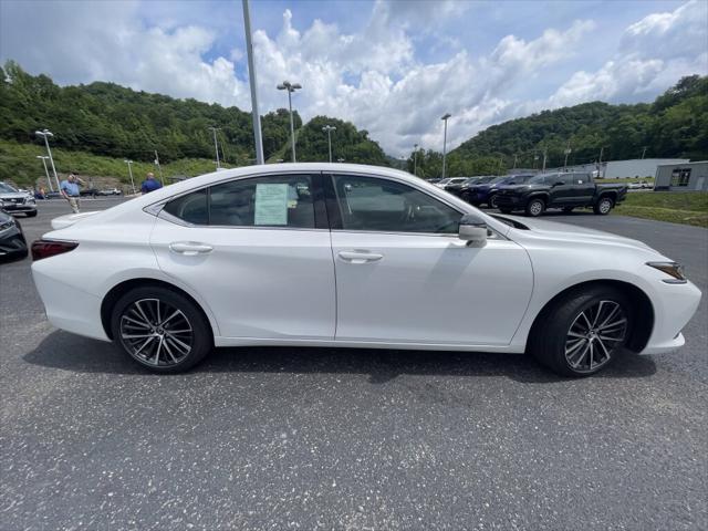 Used 2023 Lexus ES 250 For Sale in Pikeville, KY