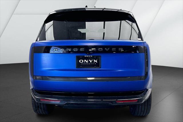 2025 Land Rover Range Rover P550e Autobiography