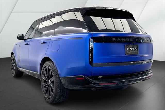2025 Land Rover Range Rover P550e Autobiography