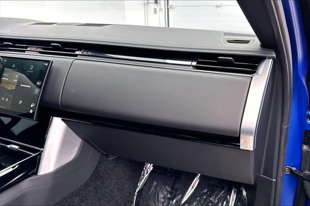 2025 Land Rover Range Rover P550e Autobiography