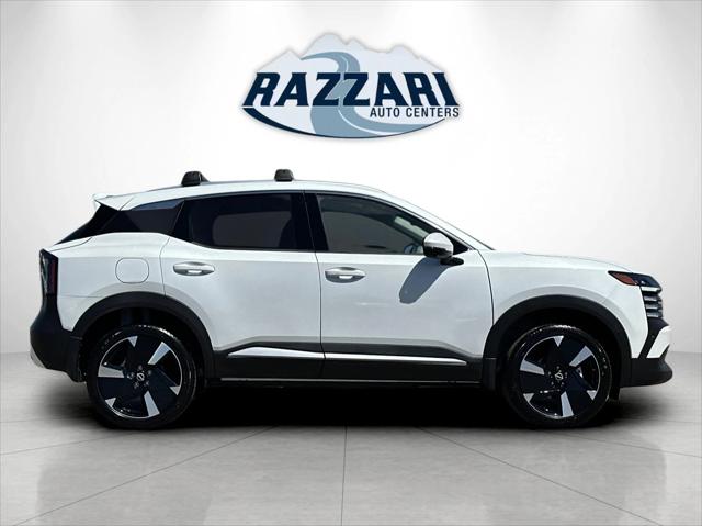 2025 Nissan Kicks SR FWD