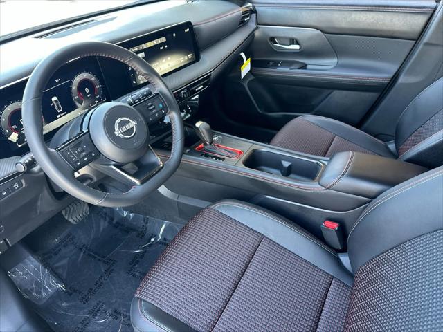 2025 Nissan Kicks SR FWD